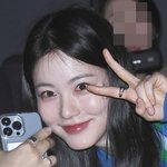 무대인사 신예은, 셀카는 기본이죠~ [포토엔HD]