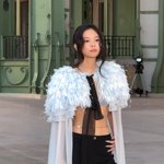 제니 오늘자 망토 <b>샤넬쇼</b> 착장