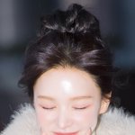 달걀을 누르지 마세요’ (웬디의 영스트리트 출근길) [<b>HD</b>포토]