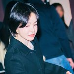 [포토] 송혜교, 편지도 예쁘게 받기