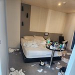 [개념없다] 요즘 젊은 친구들 <b>호텔방</b> 실화입니다!