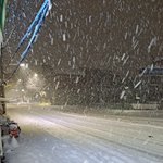 전주 <b>눈속</b>에 파묻힘 비상사태