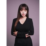 [단독] 나르샤 "올해 목표는 바쁘게 살기... 남편은 우산 같은...