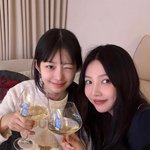 크러쉬가 조이 <b>레이</b> 질투할듯