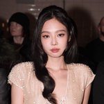 제니 메이크업 드디어 <b>예전</b> 느낌 나네