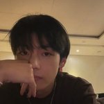 뷔가 너무 보고 싶음ㅠ