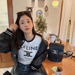 기은세, 머리부터 발끝까지 명품 <b>C사</b> 풀착장…40대 안 믿기는 미모