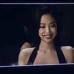 제니 <b>뮤비</b> 비하인드 직각어깨 봐...