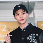 [드루와] 로운, 손바닥만한 얼굴+<b>문짝</b> 어깨‥우월한 비주얼 심쿵