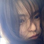 나는 요즘 트렌디한 큰 <b>눈</b>보다
