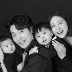 <b>신민철</b>' 원더걸스 혜림, "네 가족 첫 가족사진"...엄마아빠...