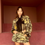 리사, 속옷 훤히 드러난 파격 패션…너무 아찔한 포즈 [<b>MD</b>스타]