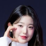 [T포토] 아이브 장원영 '럭키비키한 볼하트'