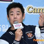 답변하는 성동일 [포토엔<b>HD</b>]