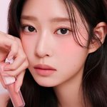 김민주 <b>디어달리아</b> 광고 레전드로 예쁘다