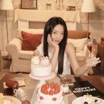 [SCin스타] 표예진, 생일에도 이렇게 먹으니 163cm-46kg…비현실적...