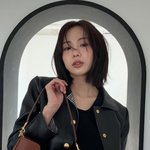 금새록, 소탈한 ‘<b>다리미</b>’ 지우고 늘씬 고혹美 강렬 “분위기 미쳤다”