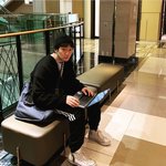 이 짤 무슨 <b>공항</b>도둑 같지 않냐