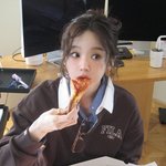 강민경, 올해의 <b>컬러</b>에 충실 “쿨톤인간은 받아들이고 싶지 않았지만...