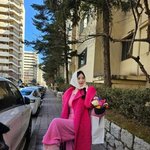 ‘한의사’ 장영란, 머리부터 발끝까지 핫핑크…<b>GD</b> 패션 완벽 복사