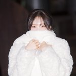 ‘사람이 어떻게 겨울요정’ (웬디의 영스트리트 출근길) [<b>HD</b>포토]