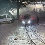 눈 쌓인 학교 운동장서 드리프트 주행…‘15억 잔디’ 망가뜨린 20대...