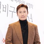 [팝업]이병헌, 촬영장 <b>미담</b> 나왔다 “엄청 젠틀..덕분에 장면 더...