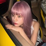 혜리, 파격 <b>보랏빛</b> 헤어…뼈말라 팔뚝까지 '바비인형' 실사판