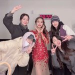 송혜교, <b>민낯</b>+트레이닝복으로 뮤지컬 관람..안꾸며도 여신