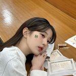 장원영 팬들아 이것좀봐줄래 ..?