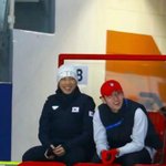 [댓글부탁해] 임효준 국대선수들이랑 친한가<b>보네</b>