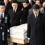 [모두드루와] [사진]태진아-설운도-강진, '故 송대관 마지막길 <b>배웅</b>'