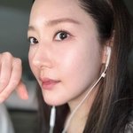 [드루와] 박민영, 피부 만지면 꿀 나오겠어…미모 <b>여전</b>하네