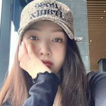 레드벨벳 크러쉬 조이, 공개 <b>연애</b> 5년차→네번째 손가락 '<b>반지</b>'...