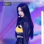 카리나 머리색 이거 무슨 색임