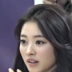 얘 왜 <b>아이돌함</b>