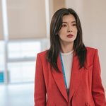 '9살 연상' 이광수와 7년째 연애하더니…이선빈, 30대 물오른...