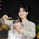 [현장포토] "포즈가 멜로다"…박보영·최우식, 심쿵 백허그