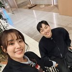 '<b>박위</b>' 송지은, 아기 품에 안았다 "오래도록 기억하고 싶은 순간"