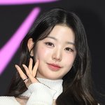 “장원영이 꿈”…대전 <b>피살</b> 초등생 빈소에 놓인 아이브 화환