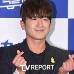 [댓글부탁해] 신화 이민우 "팬과 결혼 가능"...일·사랑 둘...