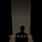 <b>지방시</b> 뷰티 엠버 티져인데 걍 티져가 필요없음