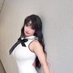 '다이어트 성공' 박봄, 이렇게 글래머였어?…팬들도 놀란 과감 수영복...