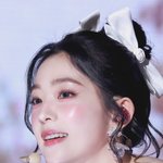 아이린은 160 훌쩍 넘고 나이 좀 더 어렸으면 완벽할텐데