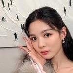 [드루와] 김유정 최근 얼굴이래