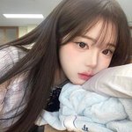 [댓글부탁해] 이 인스스 <b>실물</b> 아는 사람 있음?