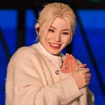 <b>우지</b> 진짜 예쁘지 않음?