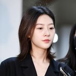 '아저씨' 인연 원빈, 故 김새론 빈소 찾아 마지막 길 <b>배웅</b>