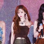 <b>윈터</b> 이때사진좀 줄사람!!