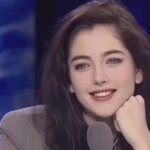 여자들끼리 <b>서로</b> 이쁘다고 해주는거 때문에